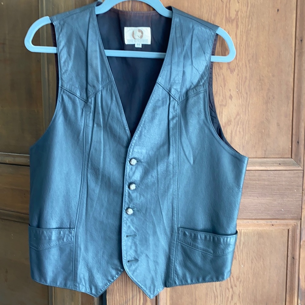 Vintage 80’s Dark Grey Leather vest by The New West. Size 44.